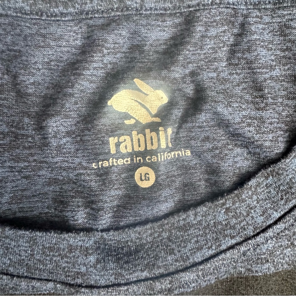 Men's Large Navy Stripe Performance Tee by Rabbit - Picture 2 of 4